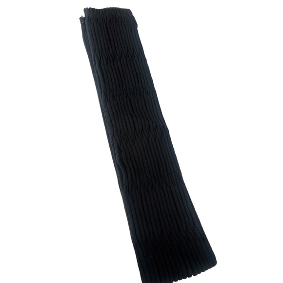 Chanel Black Ribbed Fabric Knit O/S Belt 33\